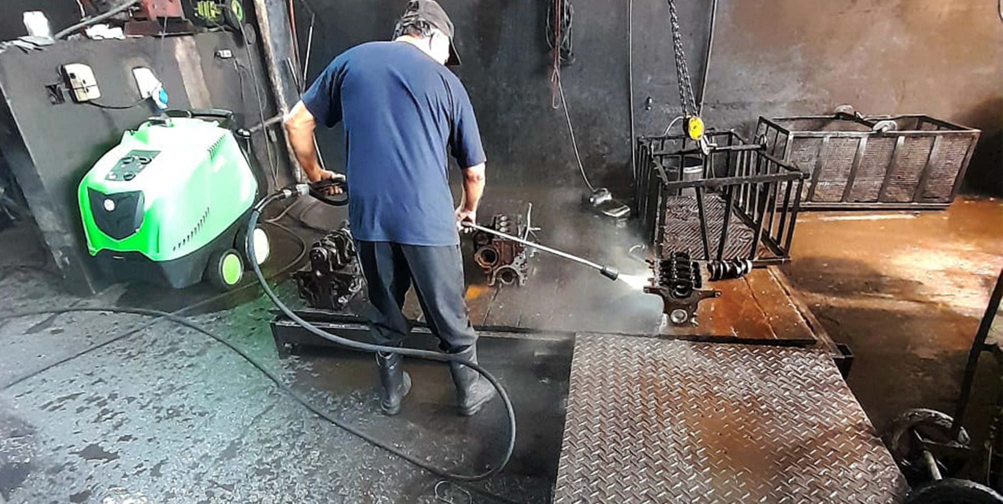 Como remover graxa pesada de máquinas agrícolas